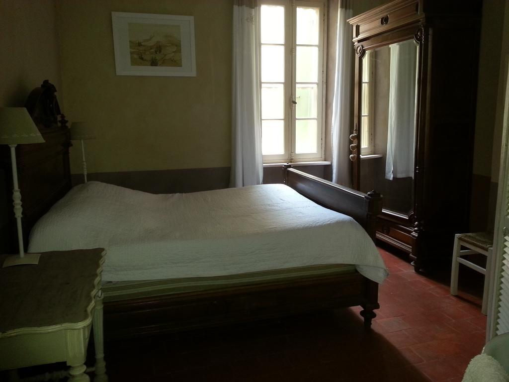 Bed and Breakfast Le Patio Des Cigales Roquefort-des-Corbières Pokoj fotografie