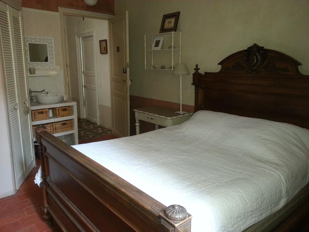 Bed and Breakfast Le Patio Des Cigales Roquefort-des-Corbières Pokoj fotografie