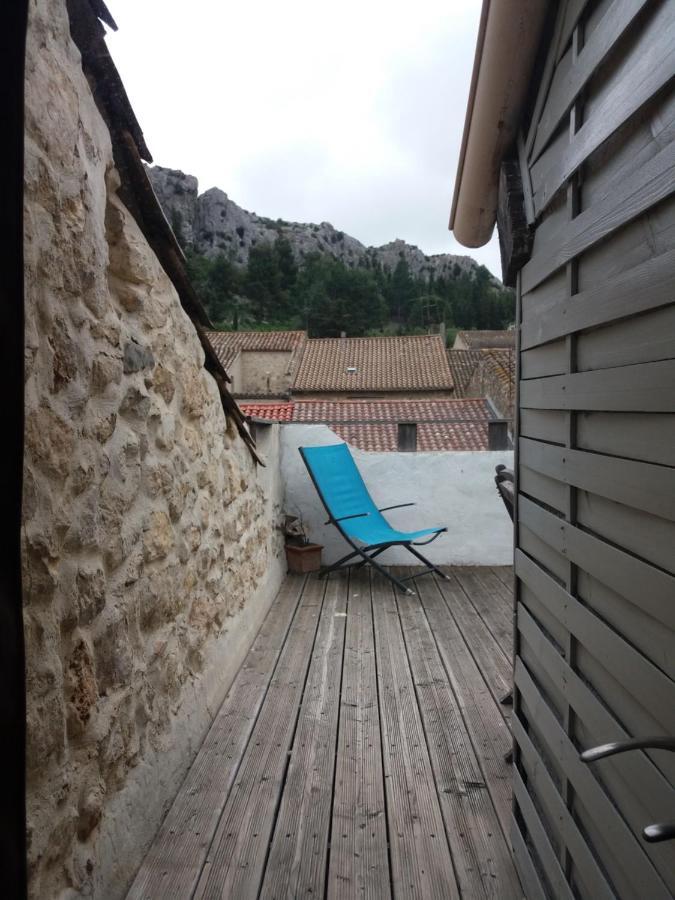 Bed and Breakfast Le Patio Des Cigales Roquefort-des-Corbières Exteriér fotografie